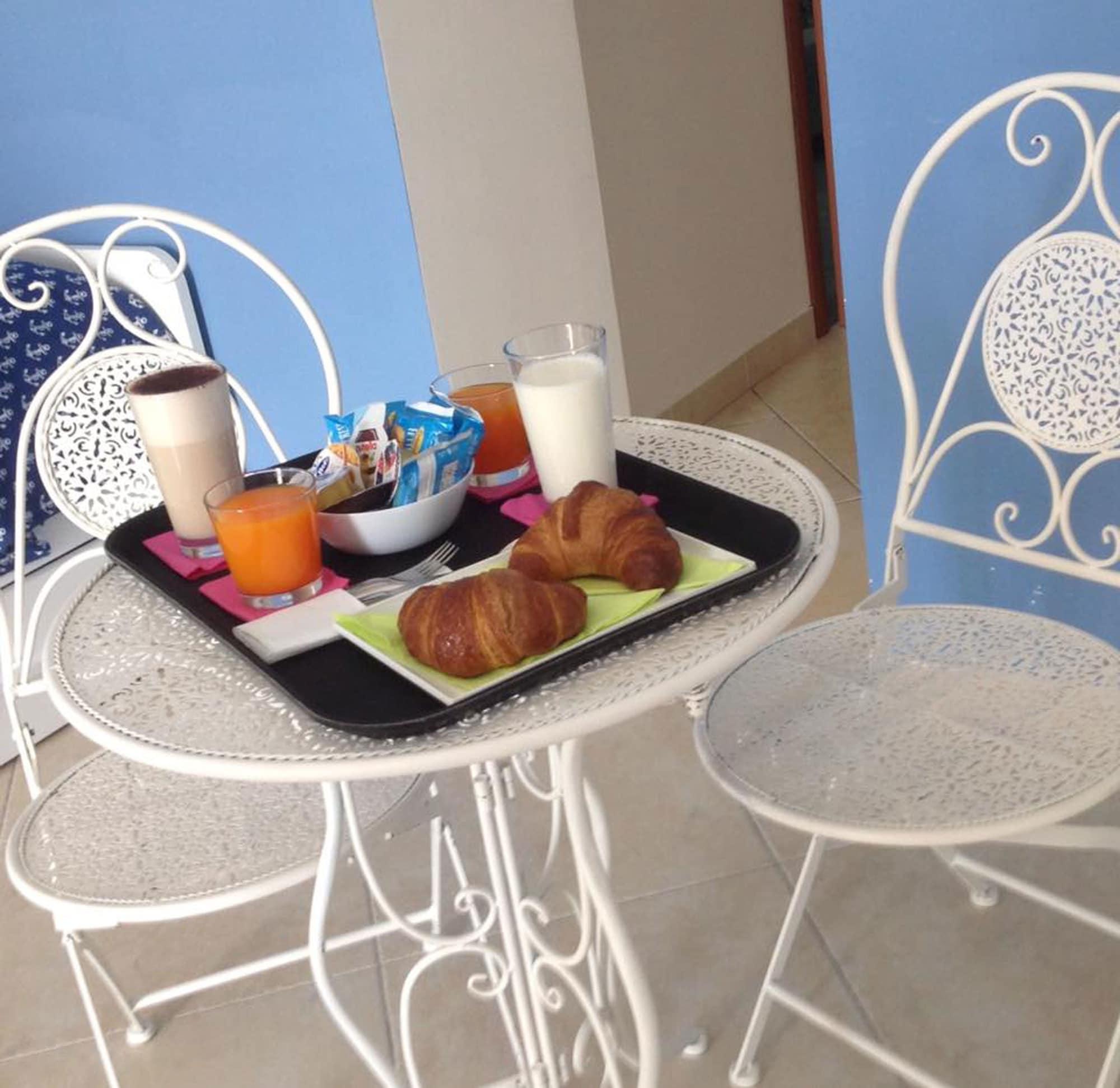Re Ferdinando Bed & Breakfast Napoli Ngoại thất bức ảnh