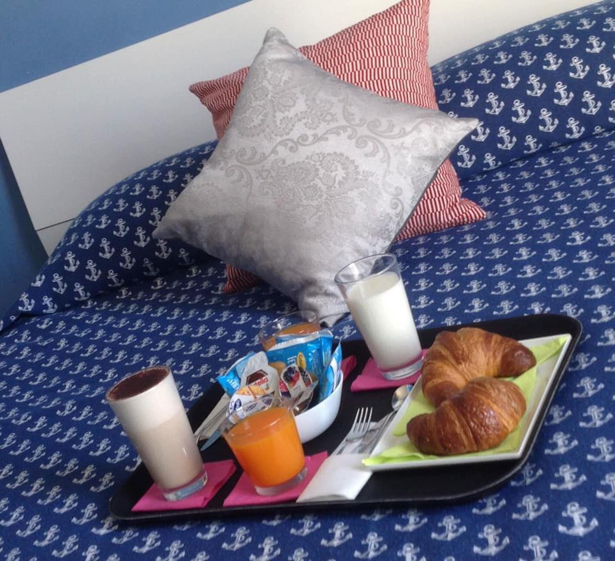 Re Ferdinando Bed & Breakfast Napoli Ngoại thất bức ảnh