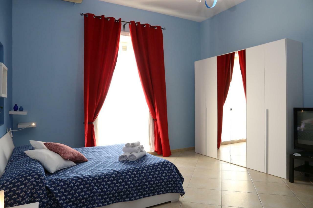 Re Ferdinando Bed & Breakfast Napoli Ngoại thất bức ảnh
